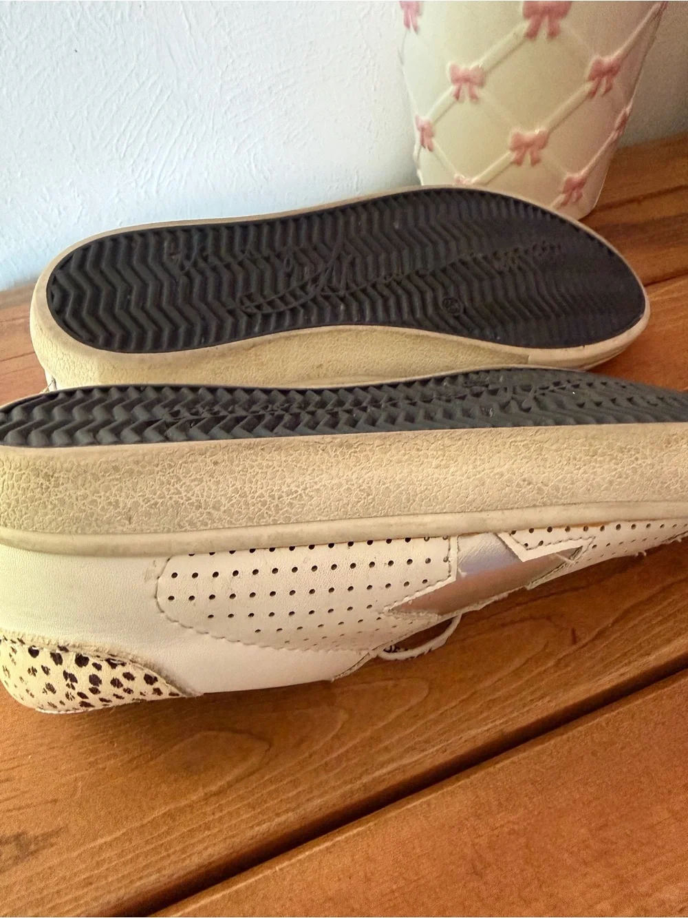 Vintage Havana White and Silver Women’s Low-Top Sneakers - Casual Comfort